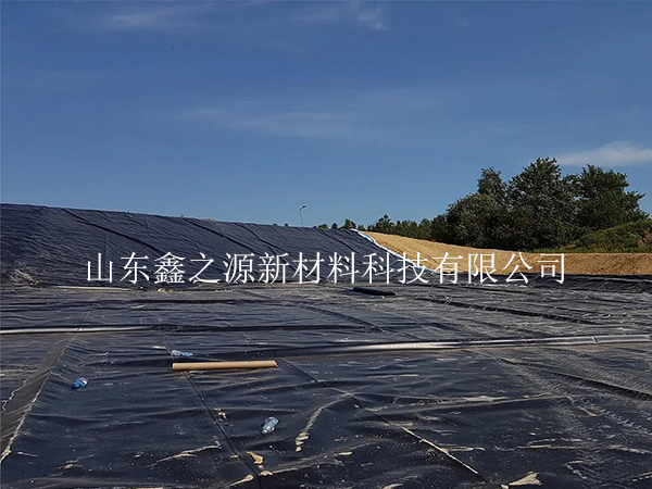 養殖新紀元：防滲膜覆土的綠色妙用，繪就生態養殖新畫卷